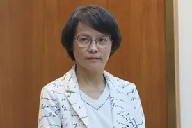 痛批民进党当局“无耻课纲”！台北中学老师区桂芝接受《环球时报》专访图片