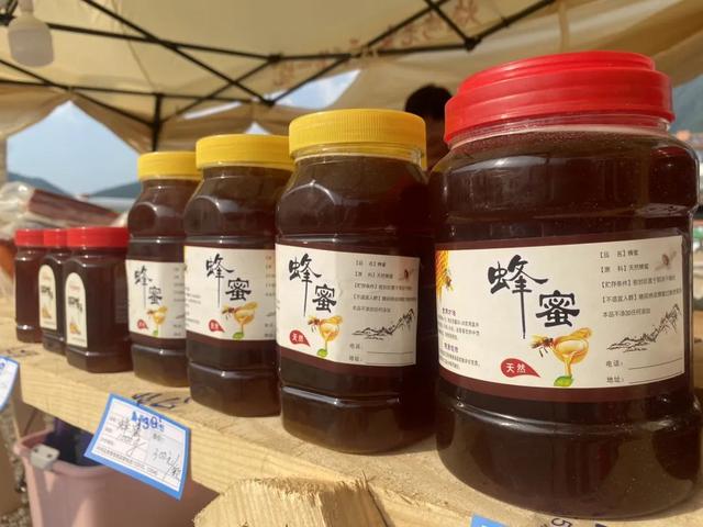 【五彩凉山•夏季清凉】冕宁2025年火把节暨七月原始柴火烧烤节开幕