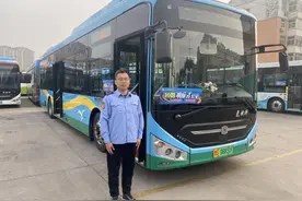 “五一”我在岗丨公交驾驶员王树凡的坚守与担当图片