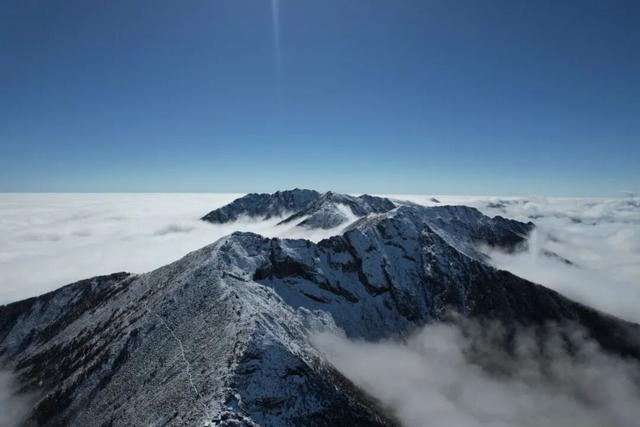 太白山山顶阳光正好，只等你来晒