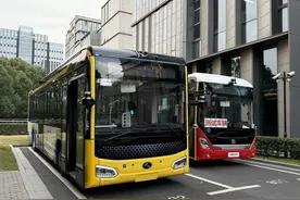 上海最新试点！“司机双手不在方向盘上”图片