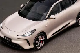 寻找中国经济新动能｜智己刘涛：智能电动车的未来是AI赋能图片