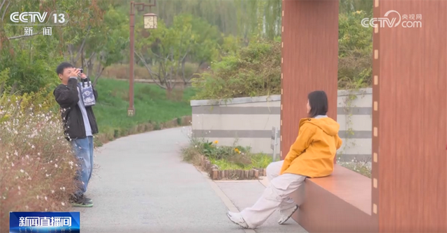 多场景联动打造“赏秋游”沉浸式新体验 “秋日经济”带火文旅消费新实践