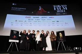 《小小的我》东京国际电影节首映 易烊千玺演刘春和感动观众图片