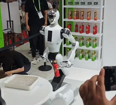 我们逛了链博会1.4万平数科馆，深扒黄仁勋盛赞的“中国供应链奇迹”