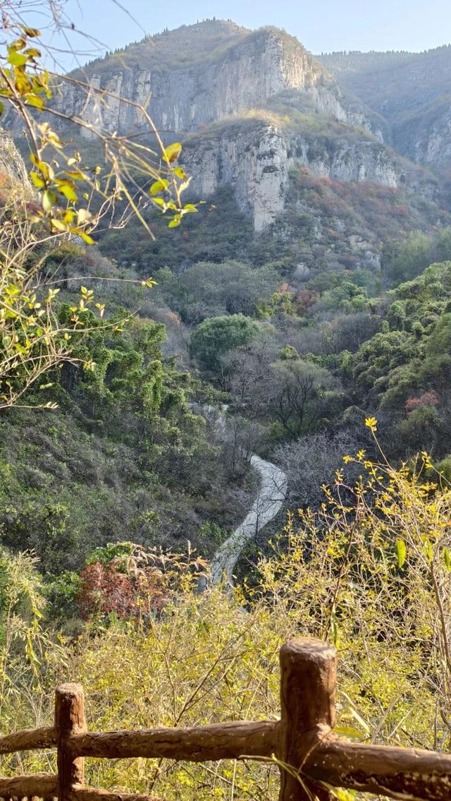 9.9元！深秋里寻一处静谧！本周六出发，打卡长清王泉摩崖石窟、义静寺！