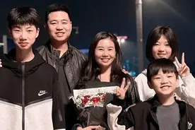 杨妞花抖音有200万粉丝：对直播带货纠结 又想多挣点钱图片