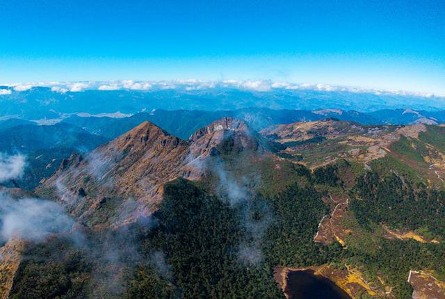 初冬时节 云南丽江老君山九十九龙潭风景如画
