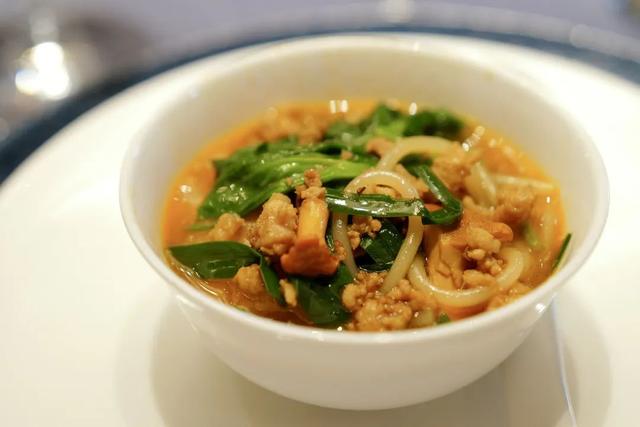 飞昆明吃几顿饭