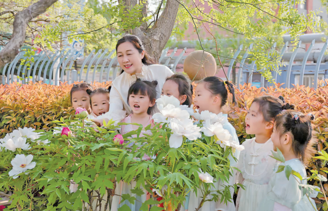 贾方花：向星河而行
