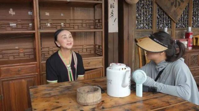 从“沉睡地下长城”到网红古镇   看万山如何“涅槃重生”→