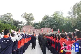 徒步祭英烈！成都树德实验中学（西区）开展“行走的思政课”图片