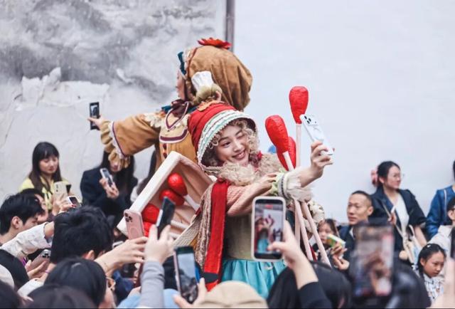 来江宁跨年，绝摆！