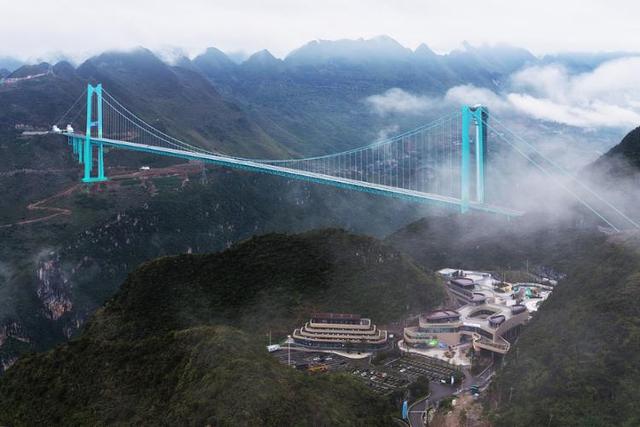“世界之最”贵州花江峡谷大桥开通，外国网友“难以置信”：三年竣工？令人惊叹！