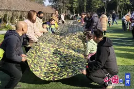 让亲情升温于大自然的舞台 弘德苑森林幼儿园举行这场“游戏节”图片