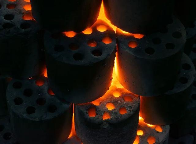 农民日报：河北农村取暖问题，不能再耽搁了