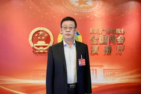 两会微访谈⑳马奎：信息通信行业是形成新质生产力的重要领域图片