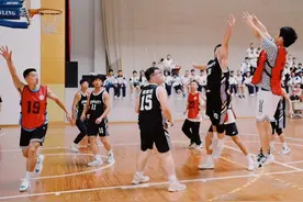 师徒对决！衢州这所高中老师和学生篮球场上“动真格”图片