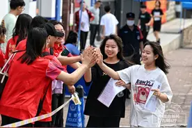 吉林省2024年高考首日温暖瞬间：爱与梦想同行图片