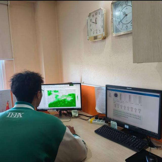 云端的守望者：驻守金顶，用更精准的预报让游客更加尽兴｜国庆我在岗