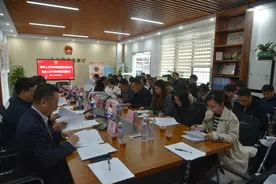 龙田街道创新开展四级代表同台述职和报告年度工作，推动代表履职提质增效图片