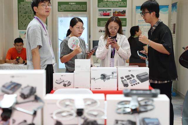近万项产品线上线下展示，长三角文采会打通供需对接“最后一公里”