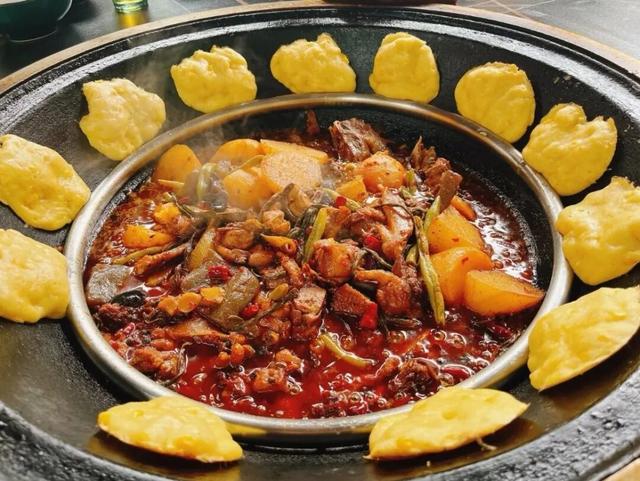 青睐绵阳 ‖ 一城秋色，菊香满园，游仙区富乐山十万香阵花正浓！