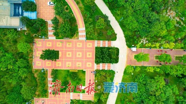 一年四季 泉在济南丨小东山公园：城市中的休闲绿洲，市民的惬意天地