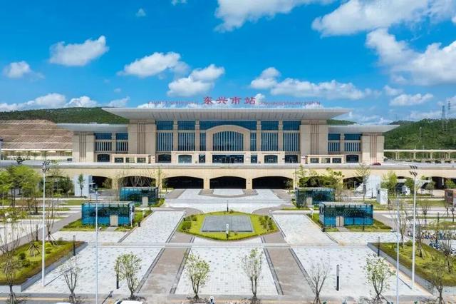 交通全攻略：畅跑防城港，无忧出行
