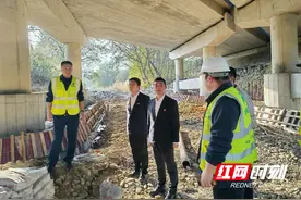 永州高速：积极推进“隐患清零” 督查桥墩加固项目施工图片