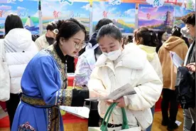 双鸭山市“市委书记进校园”引才活动在佳木斯大学启幕图片