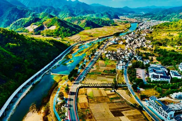 【交旅融合看皖南】绩谭旅游快速通道，让“交通线”变“致富线”！