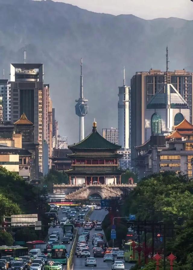 AU喂！被西安“拿捏”了！