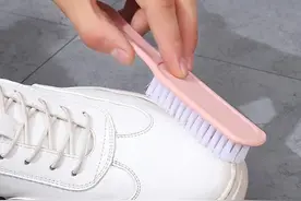 小白鞋脏了如何变白？教你几个妙招洗出白净亮丽的鞋子，简单又方便｜上海市消保委日用化妆品专业办图片