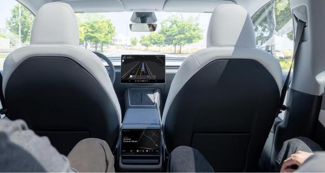 特斯拉造出终结者之手，马斯克要挣1000000000000美元