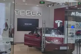 关税引发断供危机？特斯拉紧急在华停售Model S和Model X，仅能买到库存车和二手车图片