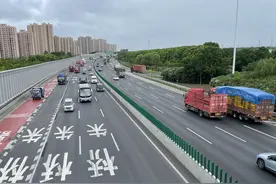 货运“链”起长三角图片