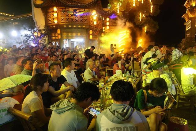 云梦：万人共赴千年古城夜宴 祥云湾奏响夜色七重奏文旅交响乐