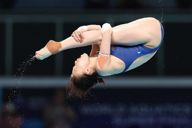 陈芋汐当选2025年度最佳女子跳水运动员，世界泳联：在女子10米台项目上树立全球标杆