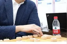 象棋棋手涉嫌“买棋”“卖棋”，走出臭棋就没有悔棋的机会图片