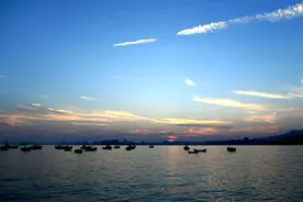 捕捞海鲜 观赏落日 在青岛小渔港感受海边慢时光图片