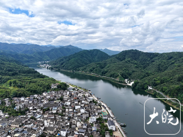 新安江山水画廊夏日风光好