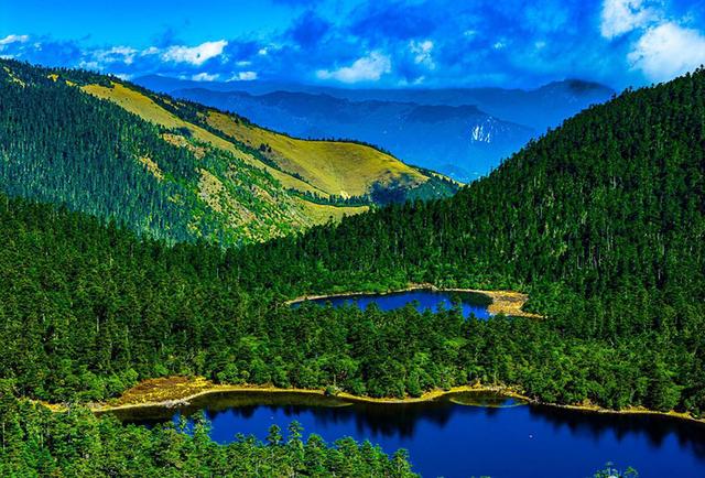 初冬时节 云南丽江老君山九十九龙潭风景如画