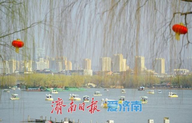 节后不降温！泉城文旅市场持续红火，游客泛舟尽览“古今同框”