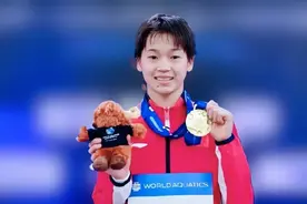 全红婵追网约车：师傅你别动!司机太激动：你是国宝 全妹高情商回应图片