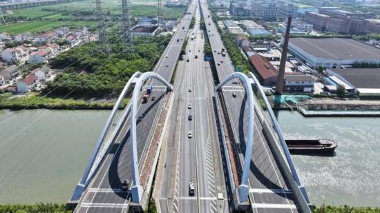 横跨上海高等级航道重要航段 闵塔路桥正式开工