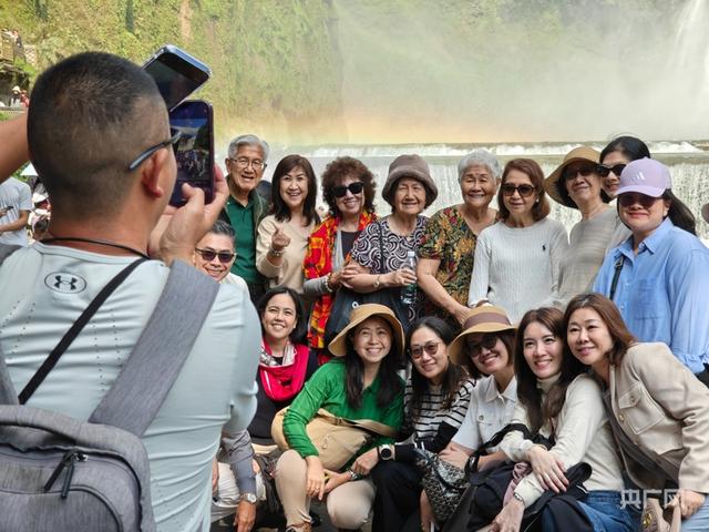 褪去喧嚣显壮阔！初冬黄果树大瀑布成游客热门打卡地