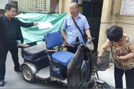 上门回收、淘汰有奖，丰台街道俩月回收175辆违规电动三四轮车图片