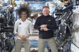 美国宇航员在太空如何投票？美媒给出答案，还提到滞留国际空间站这两人图片