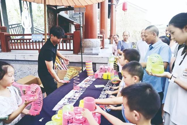 解锁城市新场景：漫步民主街，感悟荆门人文风韵